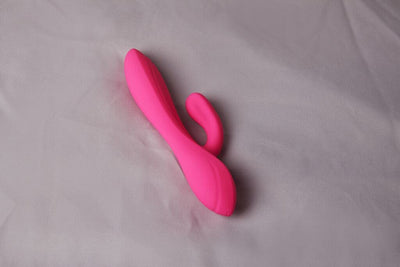 Advantages of buying sex toys online versus retail in person