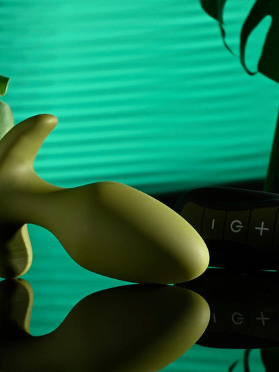 The Colonel Green Rechargeable Remote Silicone Butt Plug